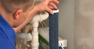 Установка угольных фильтров для воды и вытяжки от 3630 рублей в Колпино